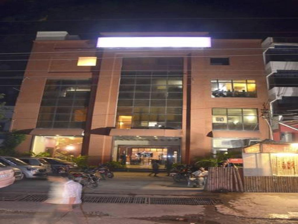 Rudrapur فندق أمبر المظهر الخارجي الصورة